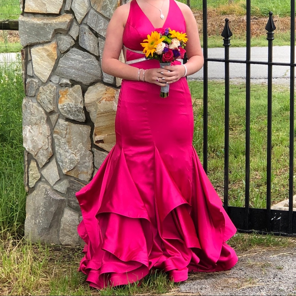 Pink prom dress!